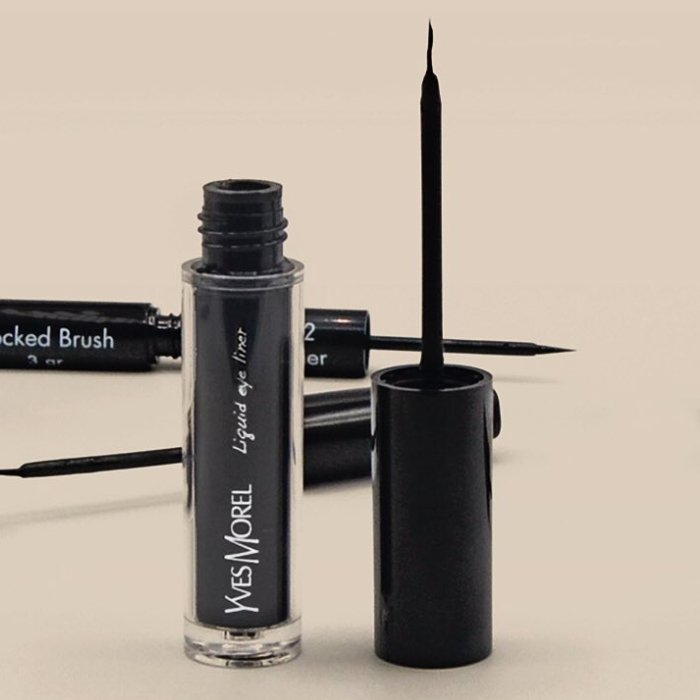 Liquid Eye Liner image 1