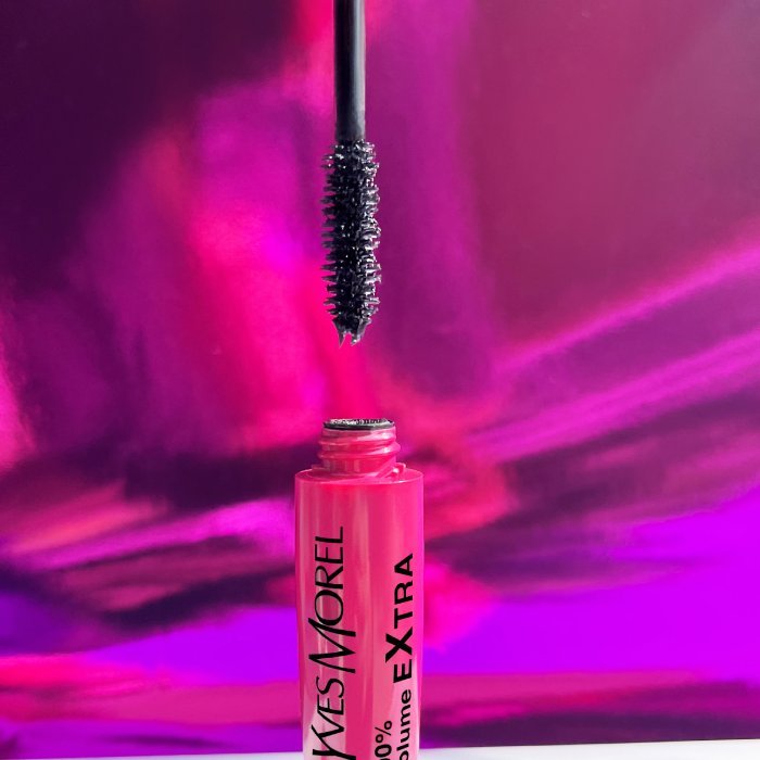 Mascara Extra Volume image 1